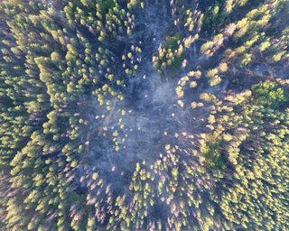 На Луганщине продолжают тушить пожар, возникший из-за обстрела боевиков