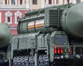 Путин дал приказ ударить "Орешником" по Киеву: как россияне это аргументируют, — InformNapalm