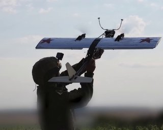 В России разработали новый дрон-перехватчик "Малыш": как он выглядит и чем особенный (видео)