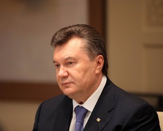 Янукович прибыл в Днепропетровск, где встретится с пострадавшими в результате взрывов