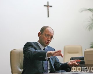 Яценюк: Двусторонний консорциум с Россией станет последним гвоздем в гробу Януковича