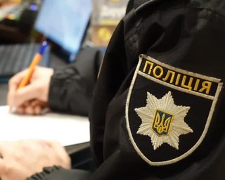 В Киеве мужчина смертельно ранил врача во время прохождения ВВК: первые детали
