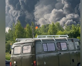План далекобійних санкцій: Зеленський продемонстрував результати ударів ЗСУ по об'єктах у Росії