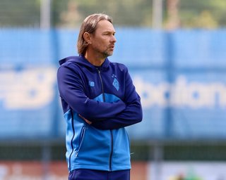 Костюк уволен с поста главного тренера киевского "Динамо": в чем причина