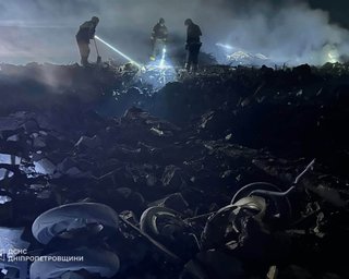 У Львові під завалами люди, у Кривому Розі загинули діти: наслідки ракетного удару по Україні (відео)