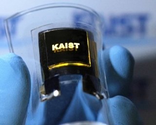 Корейские инженеры изобрели полностью сгибаемый гаджет