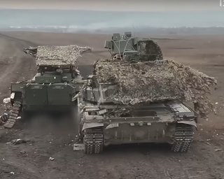 За 400 м від позиції росіян: як бійці НГУ вкрали "Цар-танк", обвішаний РЕБ (відео)