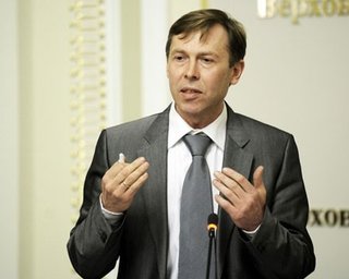 В группе Портнова недовольны теневым премьерством Соболева