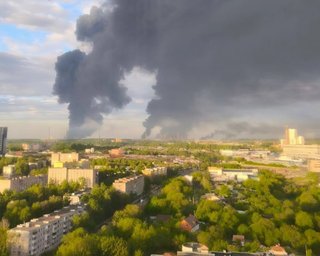 У ЗСУ розкрили деталі удару по Рязанському НПЗ: стовпи диму нагадують чи Туасе, чи Перм (відео)