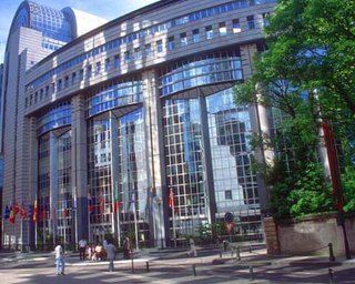 Европарламент просит Францию оставить в покое цыган