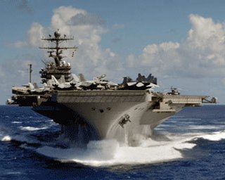 Американский авианосец прошел через Ормузский пролив