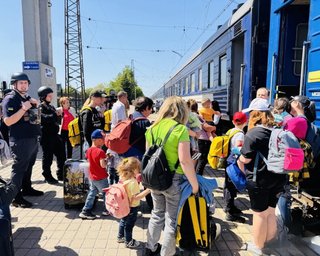 "Цивільне населення заважає ЗСУ": уряд узаконить примусову евакуацію, — Верещук (відео)