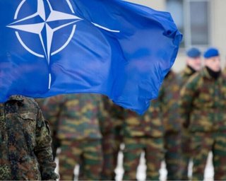 За лаштунками нейтралітету: НАТО шукає союзників для захисту Ормузької протоки