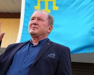 Умеров попробует вернуться в Крым через одну-две недели