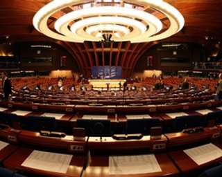 ПАСЕ: Выборы станут лакмусовым тестом на верность Украины демократии