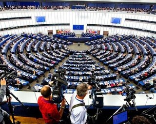 Европарламент принял резолюцию по Навальному: освободить оппозиционера и заморозить "СП-2"
