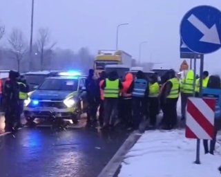 Ответ на забастовку польских водителей: украинцы перекрыли дороги в Польше, — СМИ (видео)