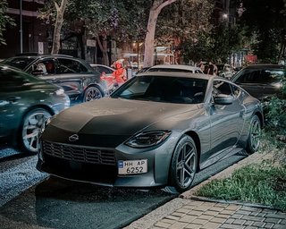 В Україні засвітився доступний 400-сильний спорткар із Японії в ретростилі (фото)