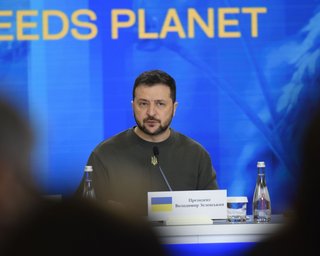 Крым ждет возвращения, а с Донбассом будет сложнее, — Зеленский о деоккупации (видео)