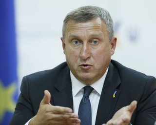 Польша должна считаться с украинским видением исторической политики, – Дещица
