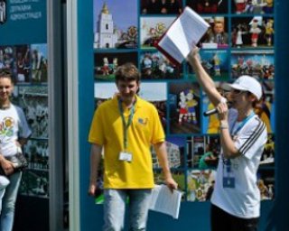 Забор вокруг фан-зоны в Киеве построили по требованию УЕФА