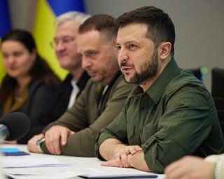 "Ездит практически каждый день": Зеленский возобновил общение с Ермаком, — СМИ