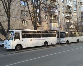 К ЦИК подвозят автобусы с бойцами Нацгвардии, – Чесно
