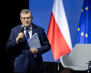 Бандера и Шухевич в Пантеоне: Польша предупредила Украину о последствиях