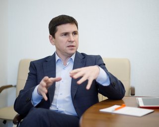 Три умови: Подоляк розповів, коли в Україні можуть пройти вибори