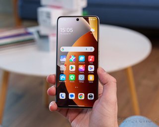 Недорогий телефон Xiaomi з чудовою камерою: названо найкращий варіант у 2026 році (фото)