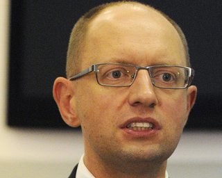 Яценюк назвал действия России вызовом для Украины и Евросоюза