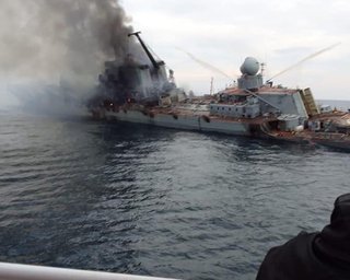 Не покликали навіть капітана: у Севастополі без розголосу відкрили пам'ятник морякам крейсера "Москва"