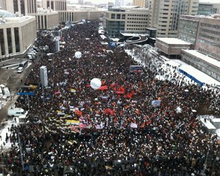 На субботний митинг в Москве пришли несколько сотен человек, - белорусское ТВ