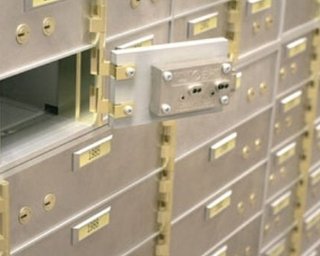 КРУ хочет получить доступ к банковской тайне