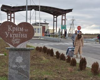 Після перших вибухів настрої почали змінюватися: у Криму очікують на контрнаступ, — експерт