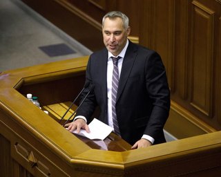 Плата за лояльность. Как депутаты увольняли генерального прокурора Рябошапку