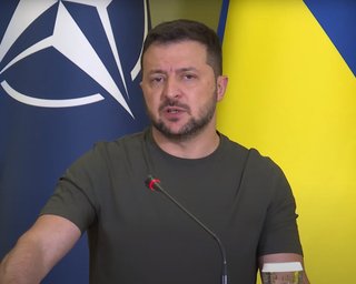 Зеленський пообіцяв уточнити факти щодо питання загибелі командувача Чорноморського флоту (відео)