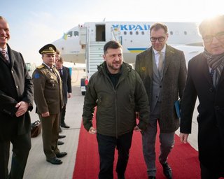 Переговори в Берліні: Зеленський назвав питання територій "болючими"