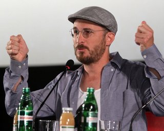 У Желтого камня. Даррен Аронофски устроил в Одессе акцию "каяктивизма"