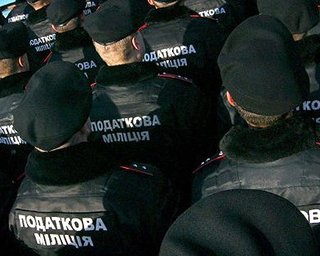 Налоговый кодекс: за ГНАУ оставили право на внезапные проверки