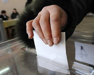 Янукович рассказал Могилеву о роли милиции в выборах