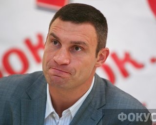Кличко заверил, что не будет объединяться с Королевской