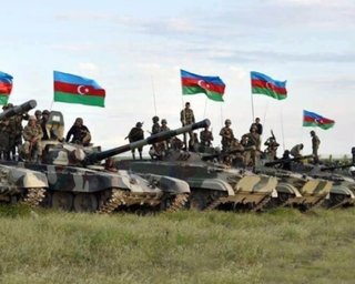 Военное положение и комендантский час: в Баку готовятся решить "историческую задачу" Карабаха