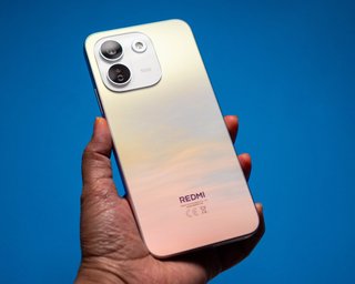 Доступний смартфон Xiaomi з величезним акумулятором: яка модель стала хітом цієї осені (фото)