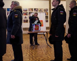 За полтора часа до окончания голосования явка в России составила 57,74%
