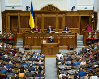 Народный фронт пожаловался в Конституционный Суд на роспуск Рады Зеленским