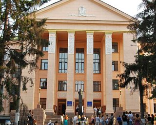 В медуниверситете Богомольца не платят зарплаты  и стипендии, – Минздрав