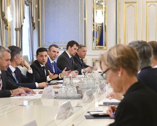 Зеленский встретился с послами G7, представителями ЕС и НАТО