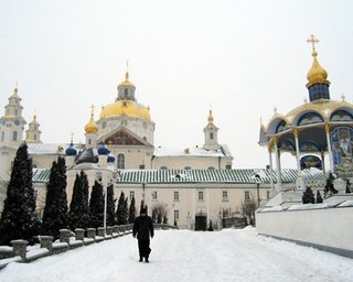 Янукович на Рождество посетит Почаевскую лавру