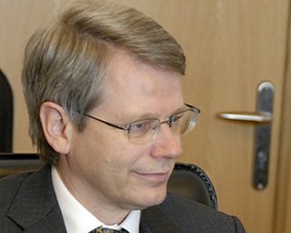 Из-за новой Конституции в Украину приедет Венецианская комиссия